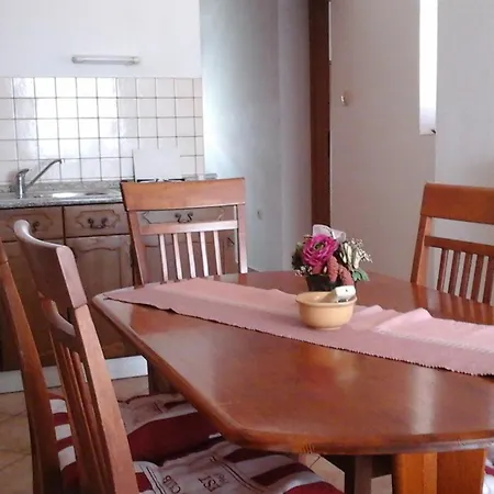 아파트 Jadranka Povile